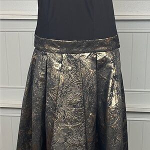S.L. Fashions Black and Gold A-Line Skirt
